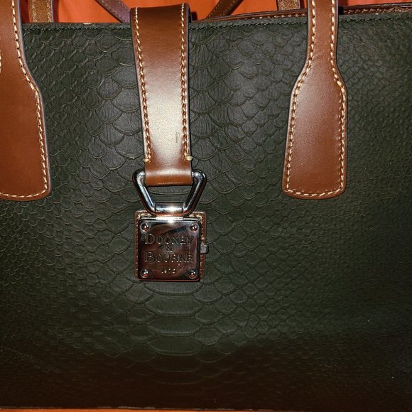 Dooney& Bourke Shannon Tote Bag RETAIL $298.00 - Picture 10 of 10